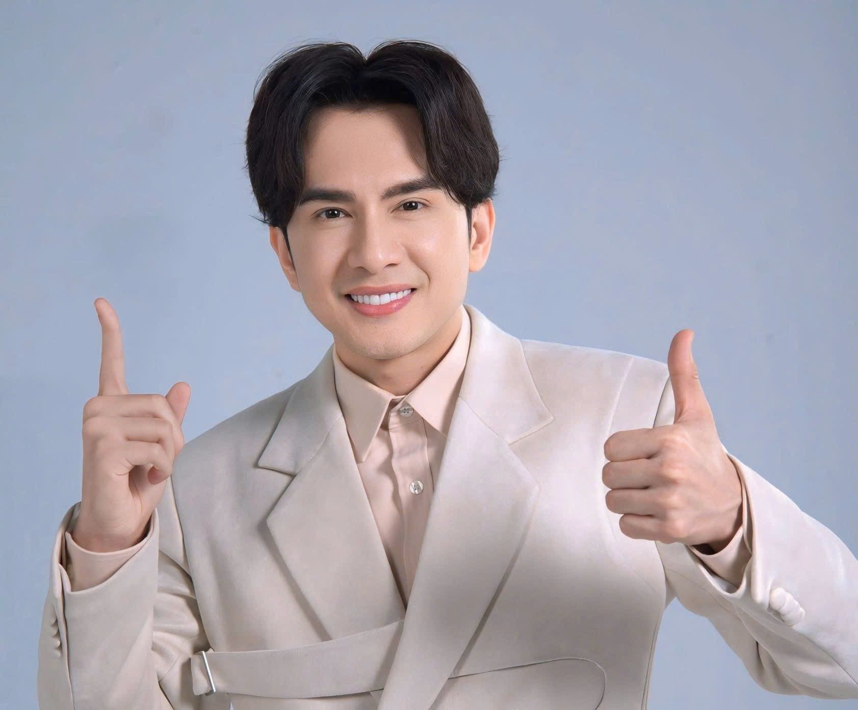 Ca sĩ Đan Trường
