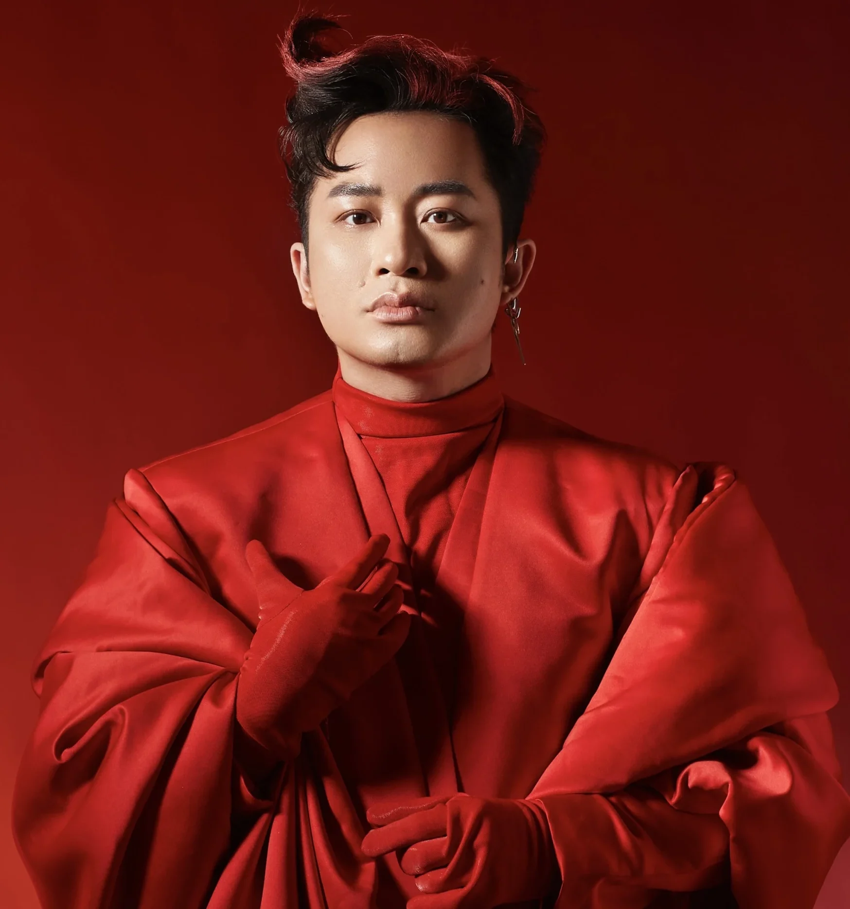 Ca sĩ Tùng Dương