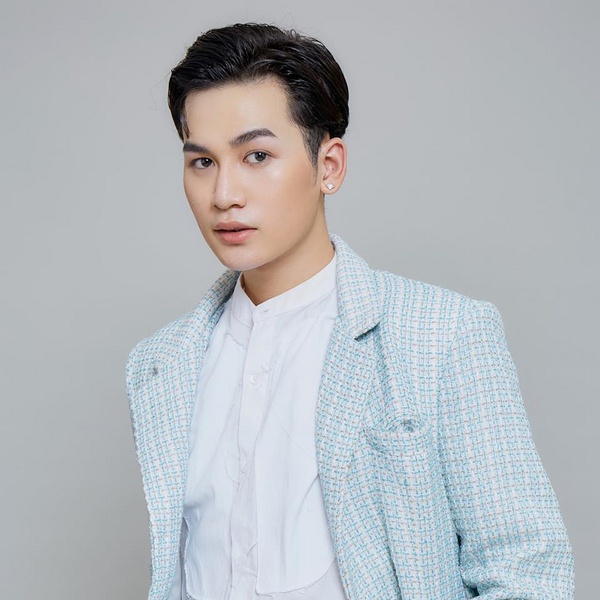 Ali Hoàng Dương