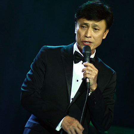 Ca sĩ Tuấn Ngọc